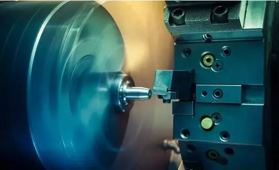 从毕业到现在一直干数控,感觉没有前途想转行,该如何是好?看看网友们怎么说!的图1